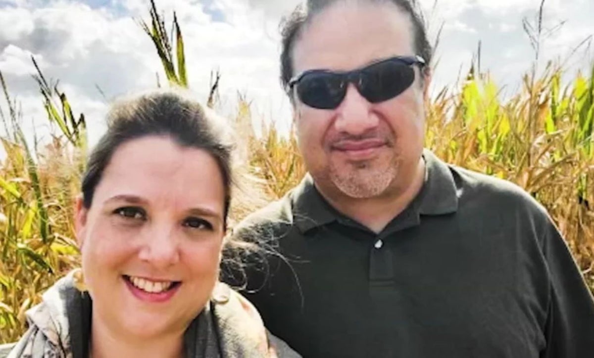 Una mujer antivacunas murió por COVID y poco antes de fallecer pidió a su familia vacunarse.