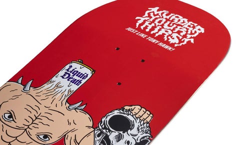 Liquid Death - Patinetas con sangre