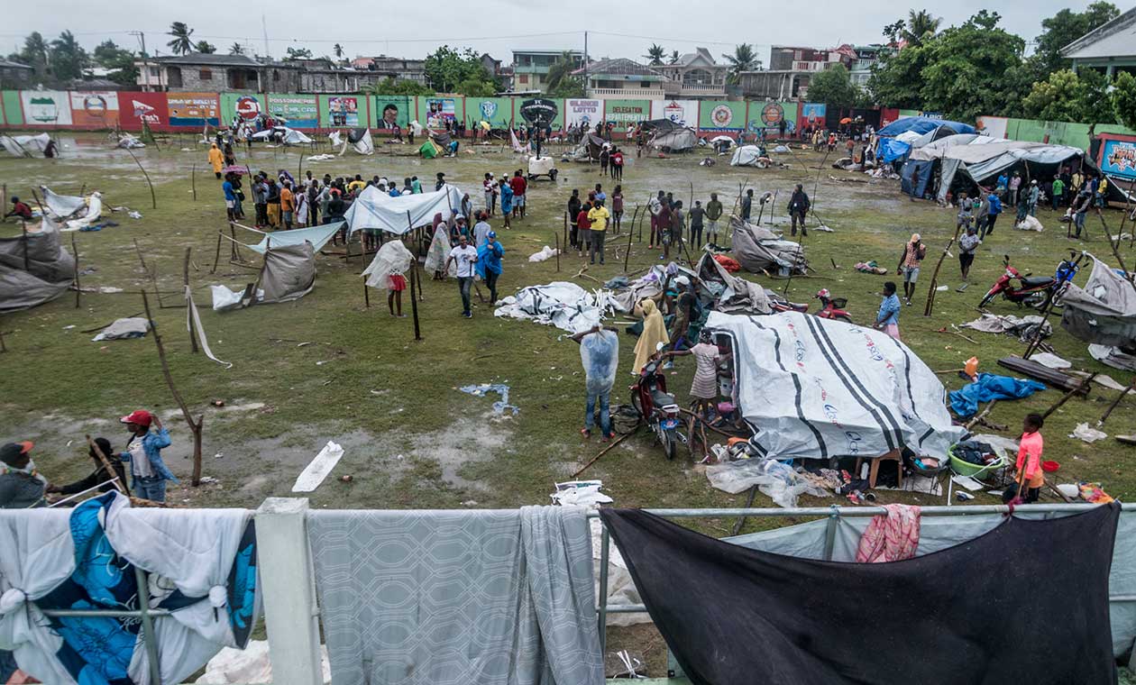 Damnificados en terremoto en Haití