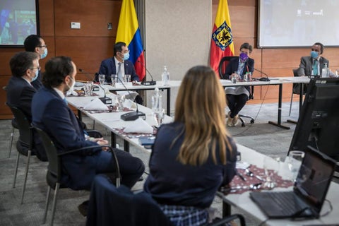 Reunión Claudia López - Sinovac