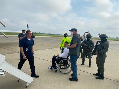 Así fue la extradición a Estados Unidos del narcotraficante Elkin Javier López Torres alias 'La Silla' registrada este viernes