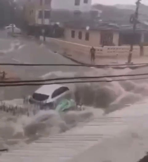 Menor de 15 años fue arrastrado por un arroyo en el sur de Barranquilla.