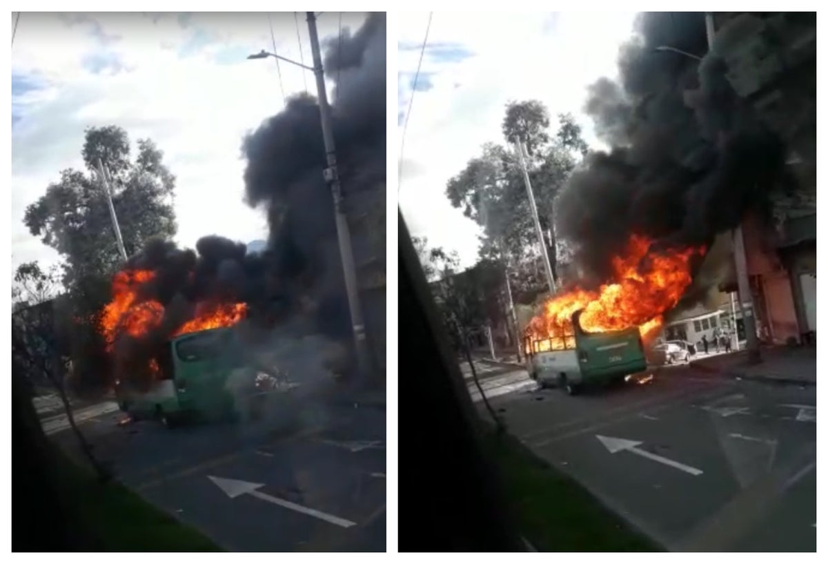 Bus quemado en Bogotá
