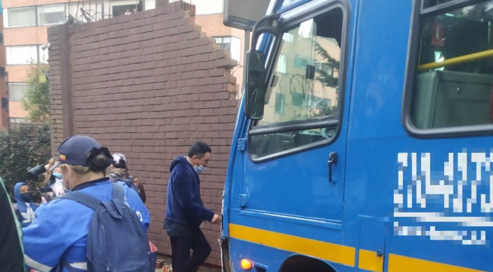 Bus SITP accidente en La Calera