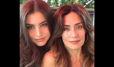 Francisca Estévez y Bibiana Navas