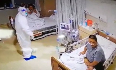 Paciente confundió a enfermero con fantasma