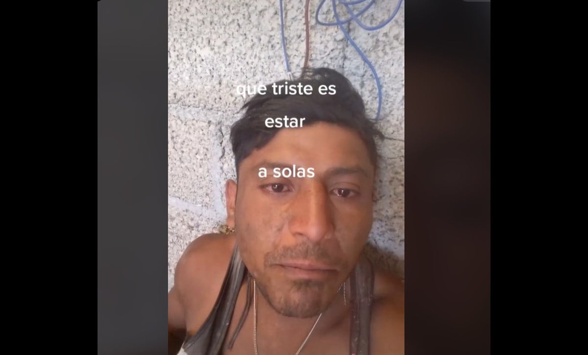 TikTok: Hombre llora en su cumpleaños porque no tiene con quien festejar