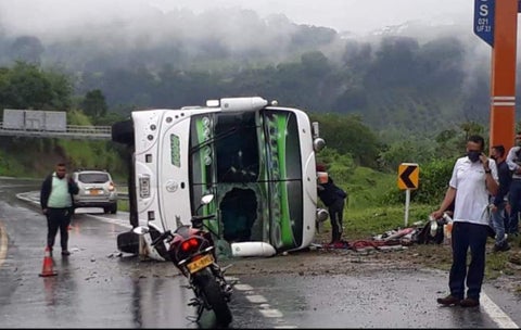 Declaran legal captura de conductores de bus que transportaba migrantes ielagles