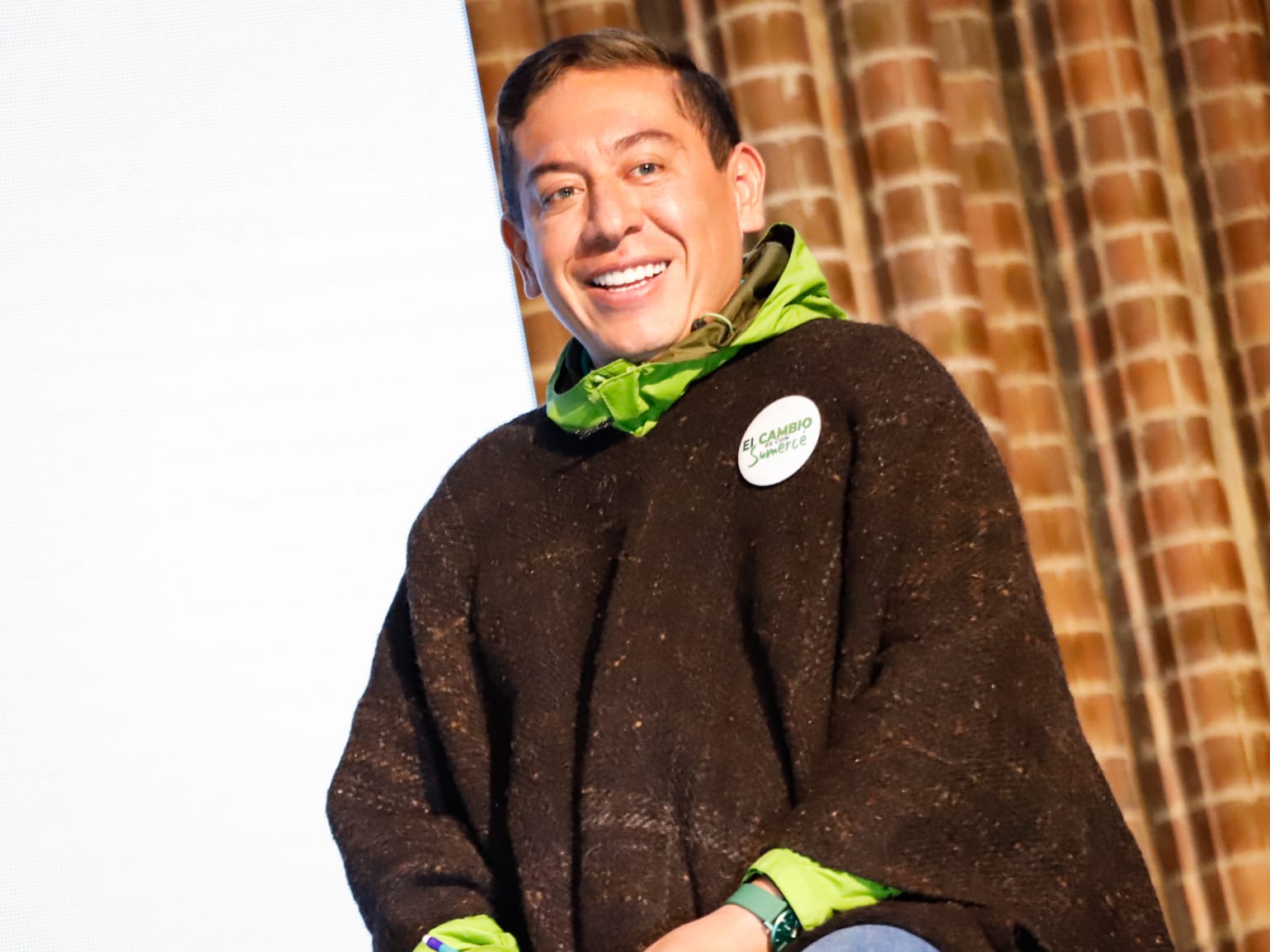 Carlos Amaya, Cortesía