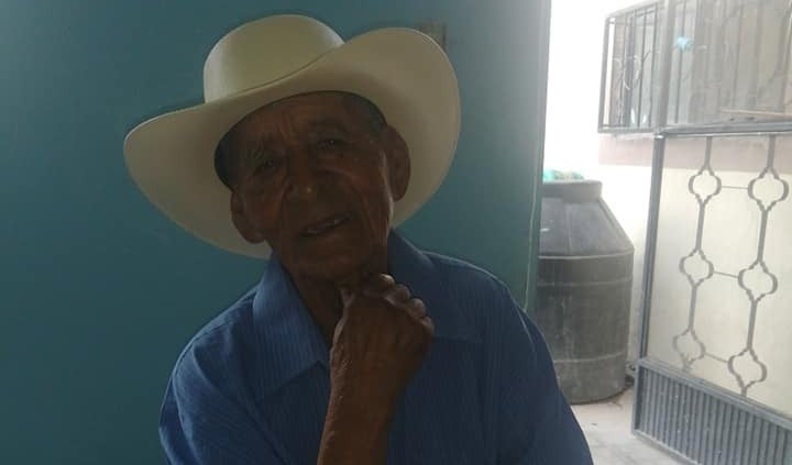 Abuelo de 108 años fue adoptado por una amorosa familia