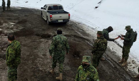 Avalancha en montaña más alta de Ecuador deja al menos tres muertos