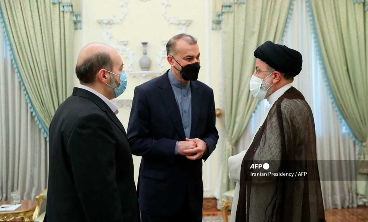 Ebrahim Raisi en reunión diplomática