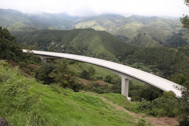 Cruce de la cordillera central - Archivo INVIAS