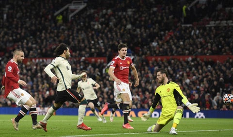 Manchester United cayó goleado por Liverpool