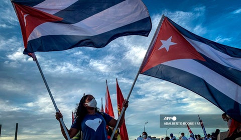 jovenes manifestantes en Cuba