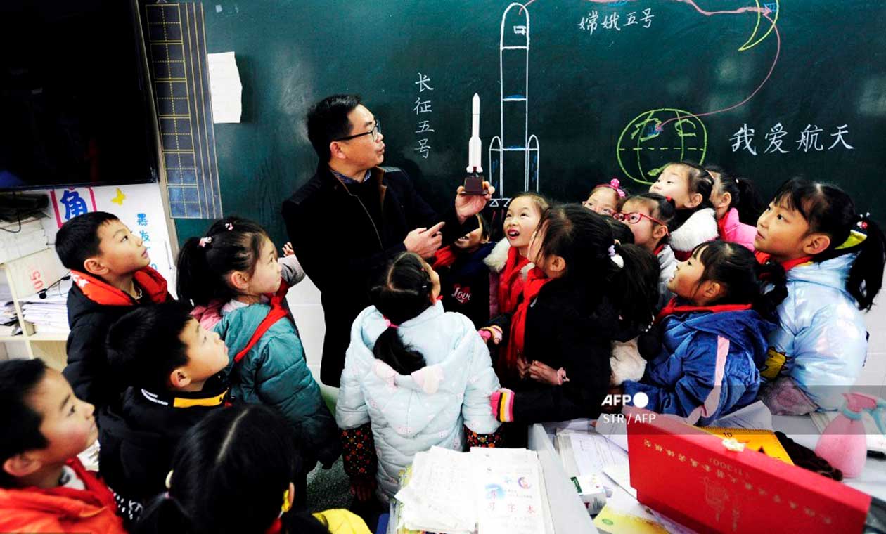 Niños Chinos en la escuela
