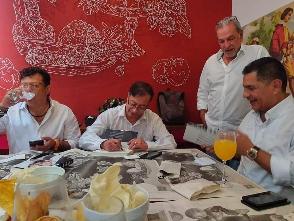 Gustavo Petro, Holman Morris y Jorge Iván Ospina