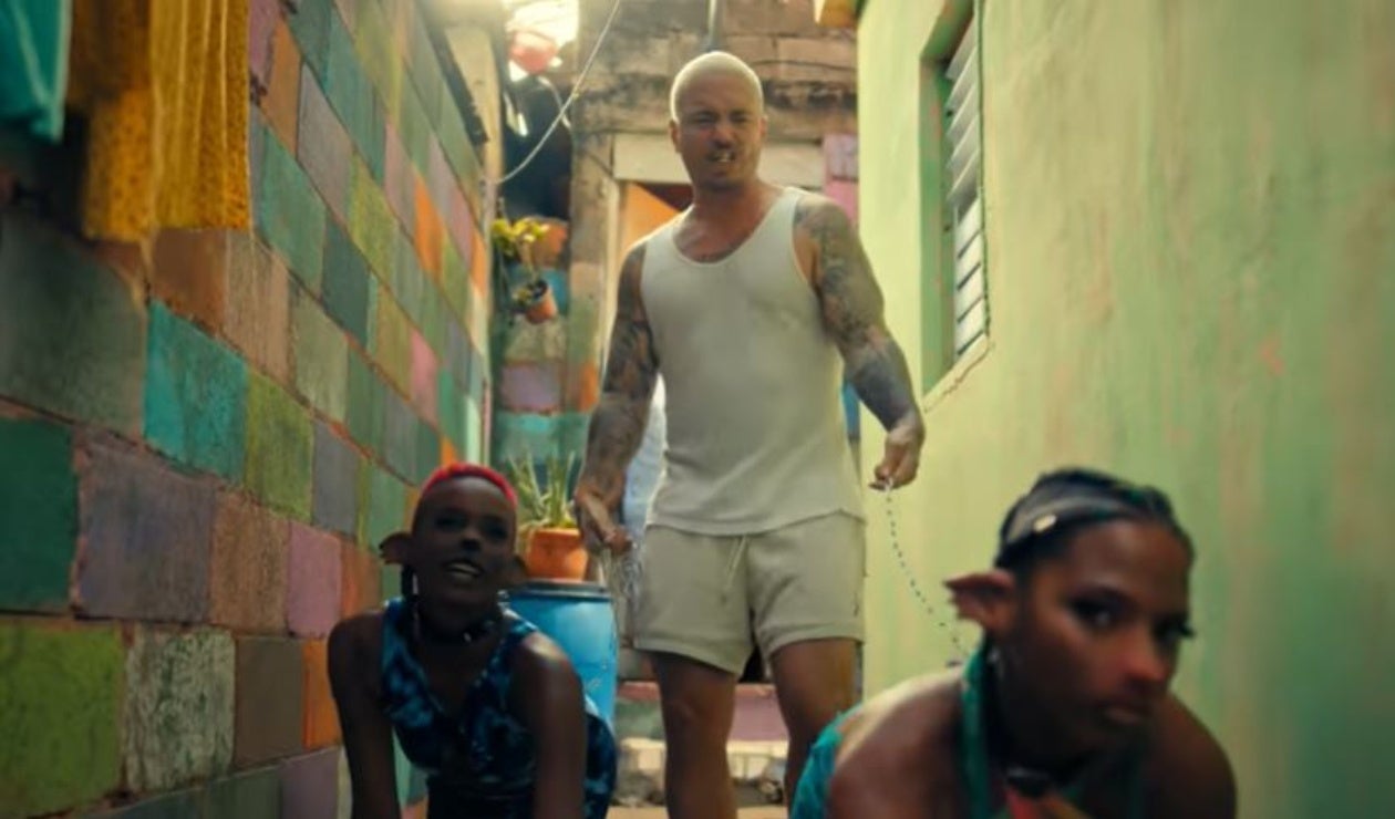 Imágenes de video Perra de J Balvin que causan polémica en Colombia.