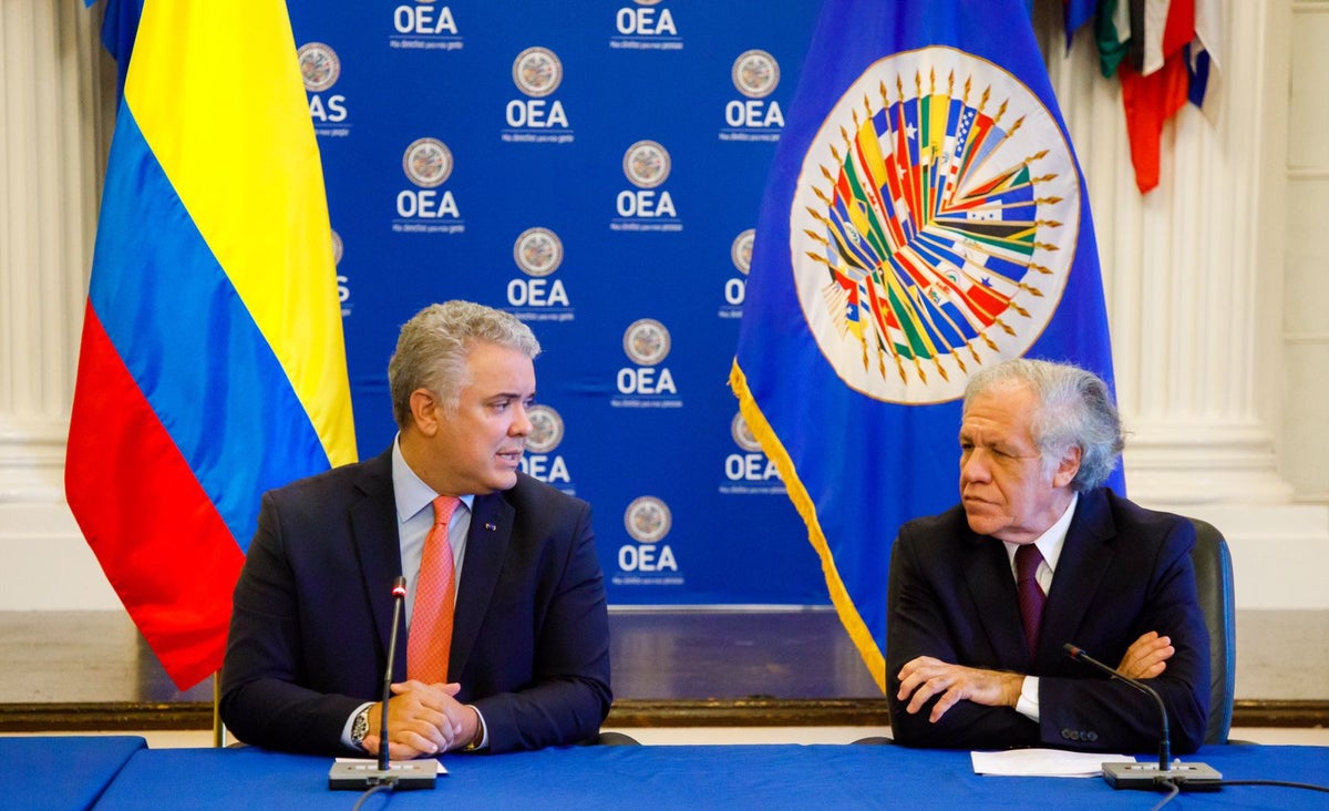 El presidente Iván Duque, y el Secretario General de la Organización de Estados Americanos (OEA), Luis Almagro.