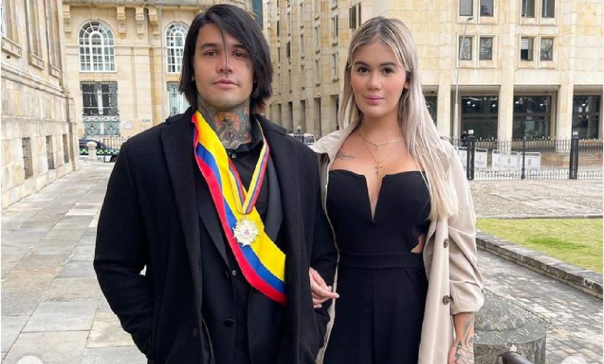 Yeferson Cossio recibió la Cruz Bolivariana en el Congreso