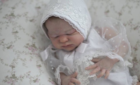 Muñeco hiperrealista hecho en Brasil