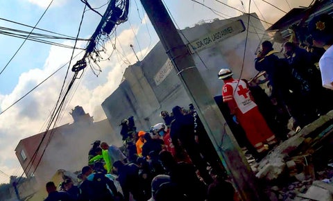 Casa derrumbada en colonia Pensil en Ciudad de México