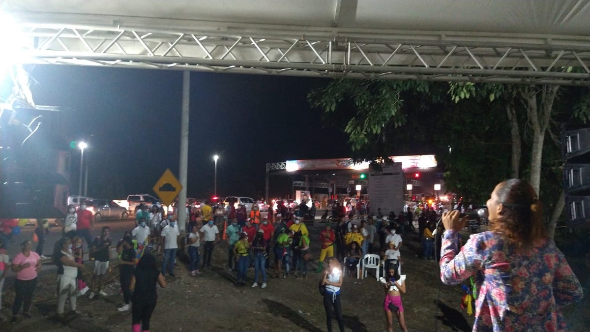 Con concierto exigieron desmonte del peaje