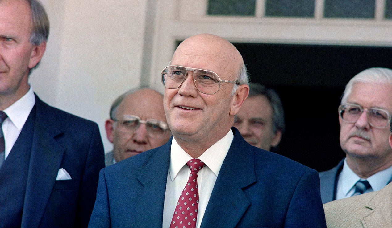 Frederik Willem de Klerk, lider que ayudo a terminar con el "apartheid" en Sudáfrica