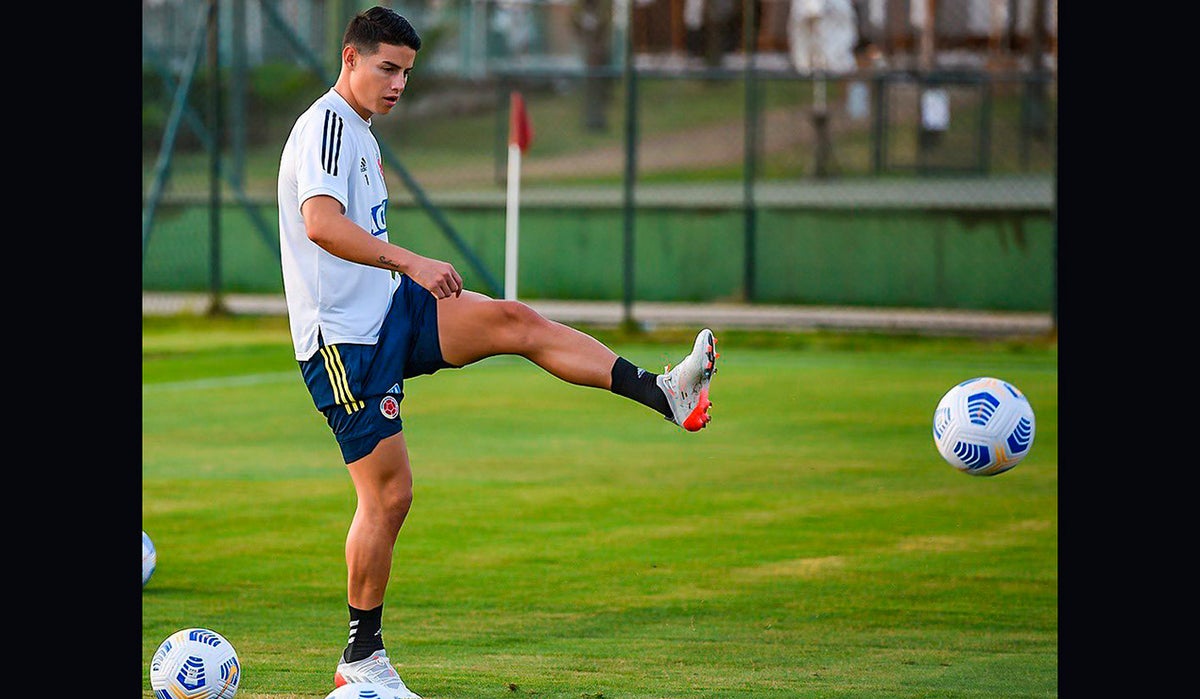 James Rodríguez entrena con Selección Colombia