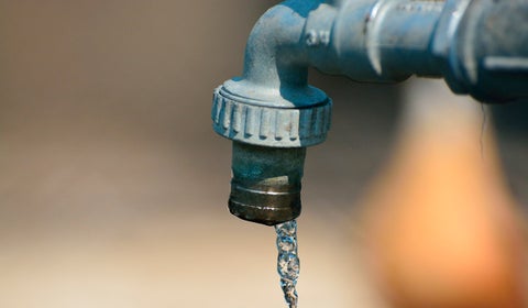 Llave con baja presión ante corte de agua