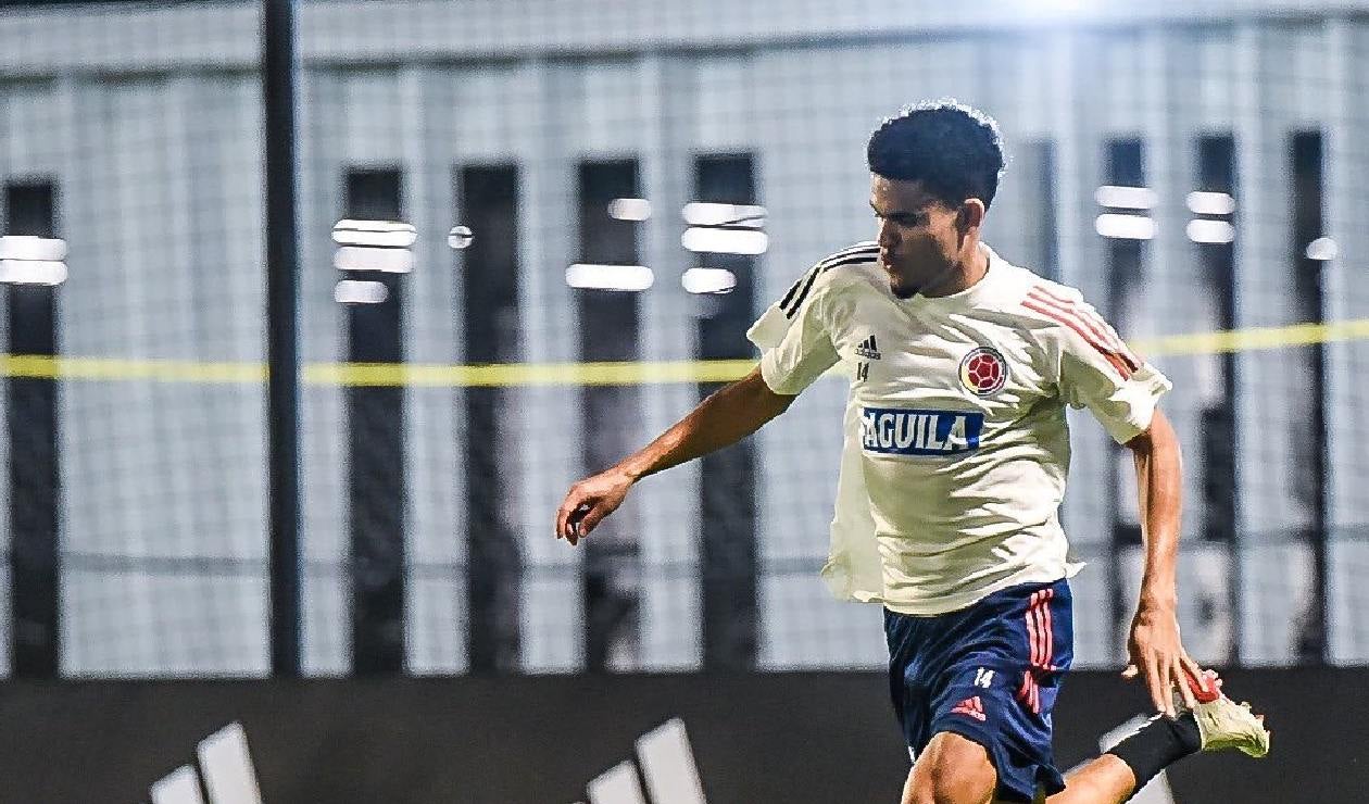 Luis Díaz durante un entrenamiento con la Selección Colombia.
