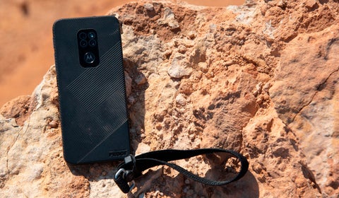 Motorola defy, smartphone resistente