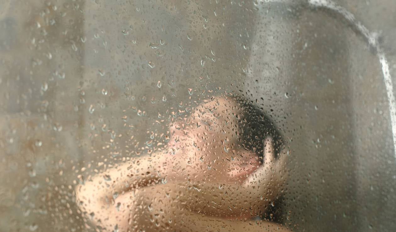 Ducha de agua caliente