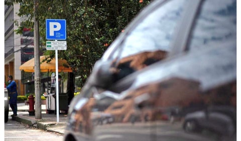 Parqueo en vía pública en Bogotá