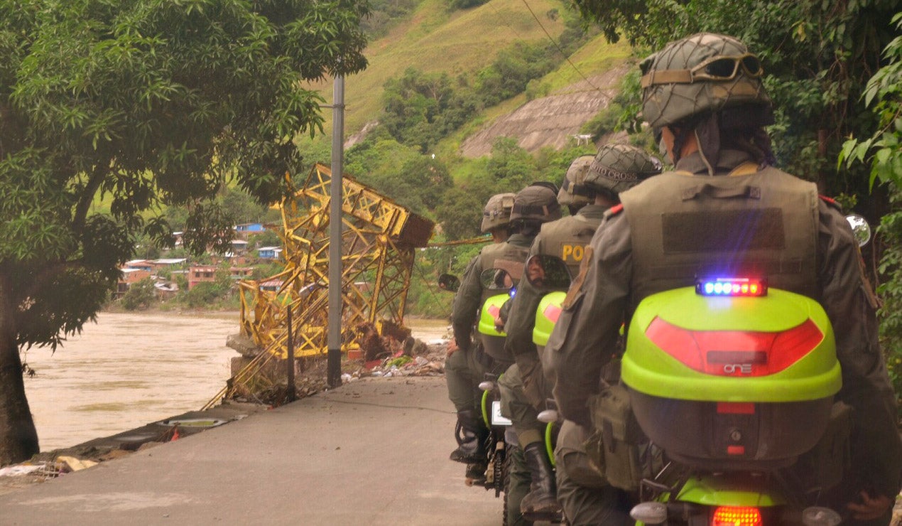 Uniformados de la Policía realizan operativo en Puerto Valdivia