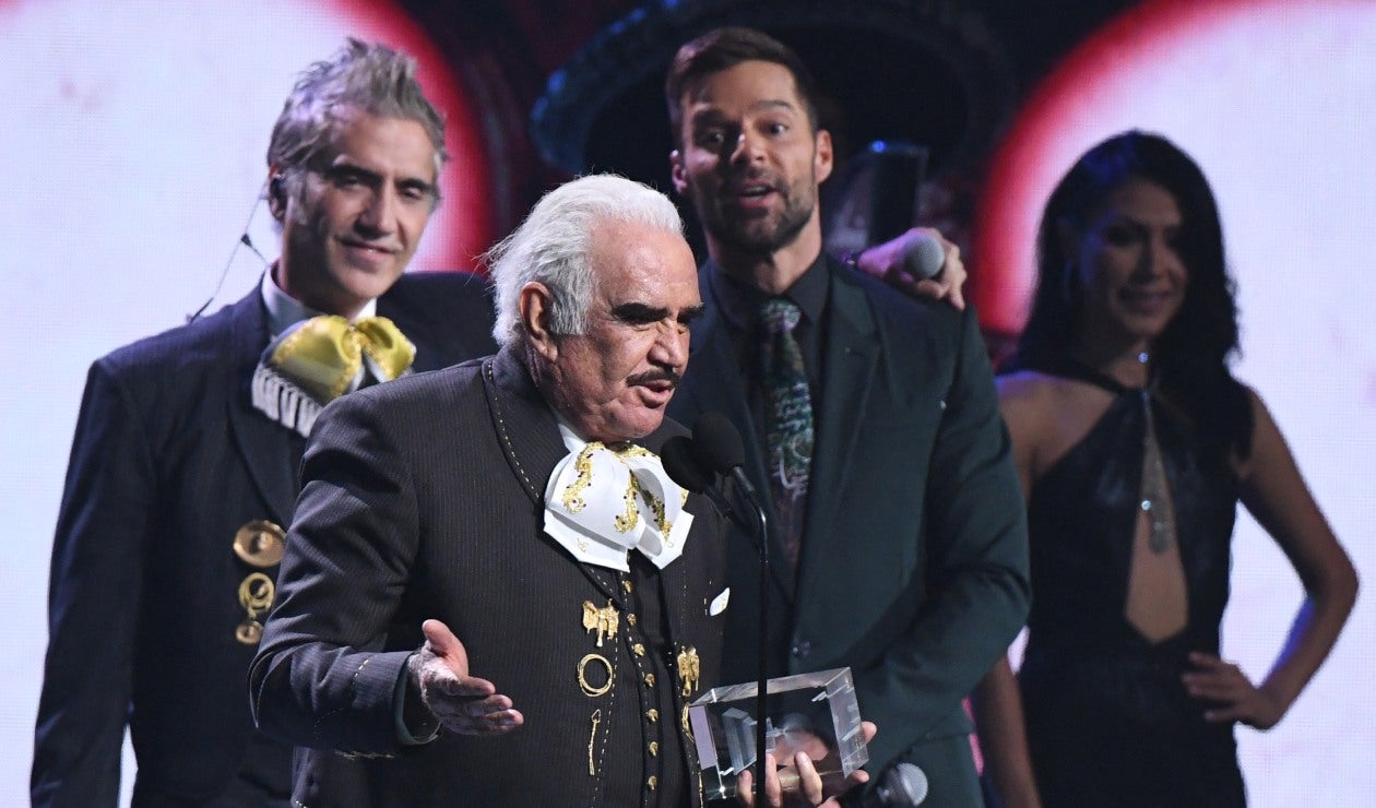 Vicente Fernández recibió premio en los Latin Grammy de 2019