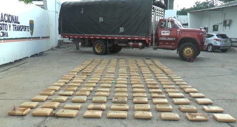 Mediante una inspección se halló una caleta debajo de la carrocería