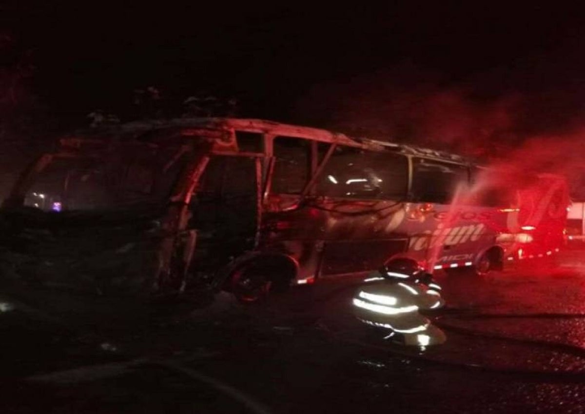 Bus incinerado Tuluá