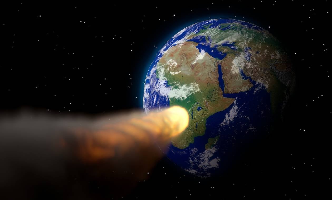 Asteroide acercándose a la Tierra