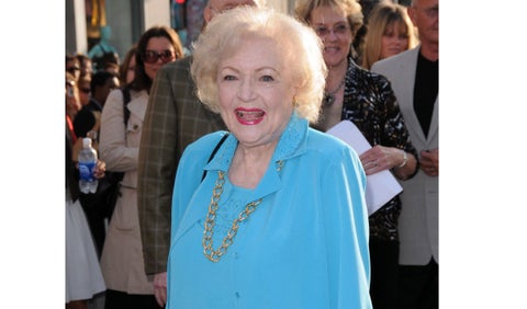 Betty White, ícono de la televisión en Estados Unidos, murió a los 99 años