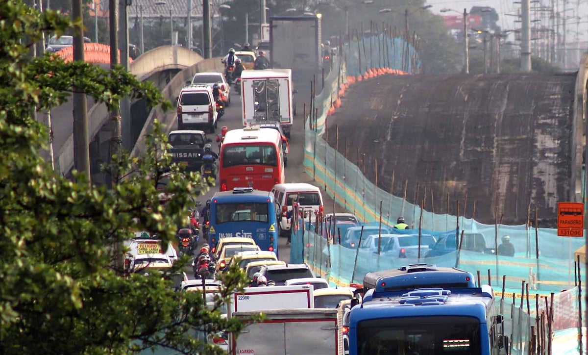 Cierre de puente de Avenida 68 con calle 26