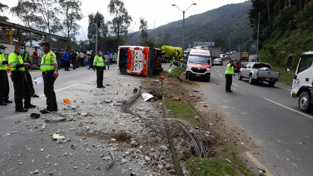 Accidente en la Autopista Medellín-Bogotá.