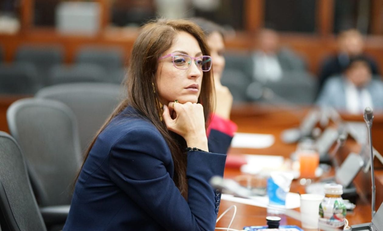 Marica ya no más: Jennifer Arias en plenaria de Cámara