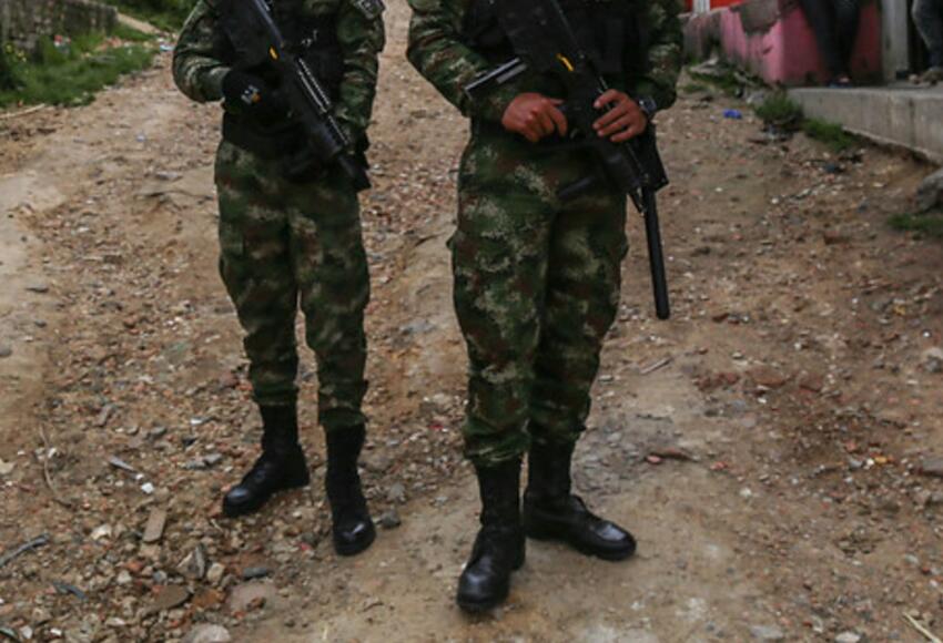 Soldados fueron atacados por un compañero en batallón