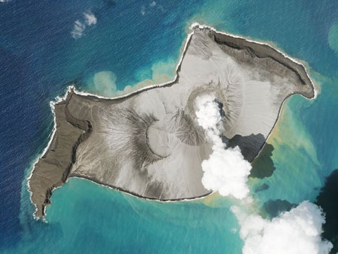 Volcán en Tonga