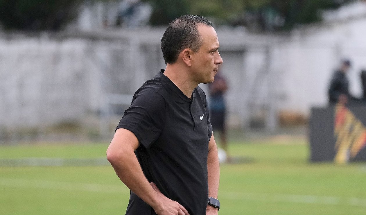Alejandro Restrepo, Nacional