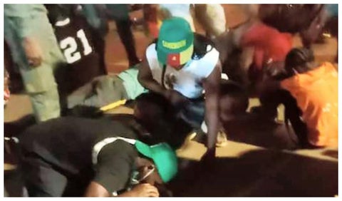 Avalancha de hinchas en Copa África