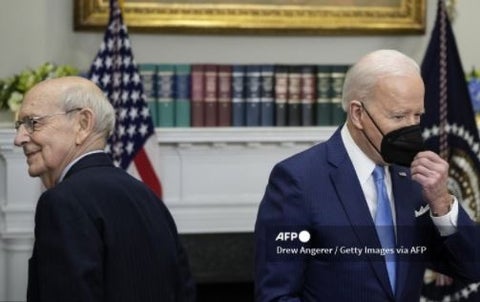 Joe Biden y Stephen Breyer, juez de la Corte Suprema de EE.UU.