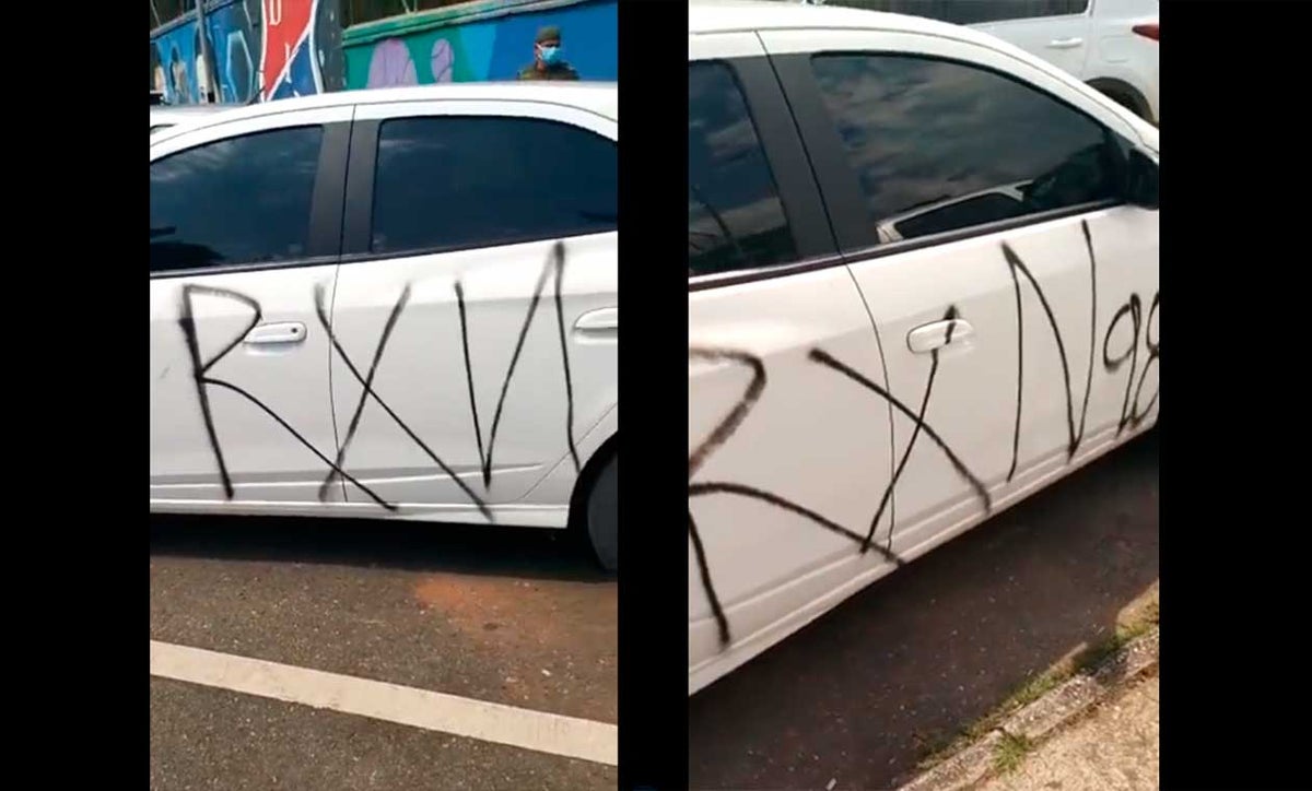 Carro vandalizado por hinchas del DIM