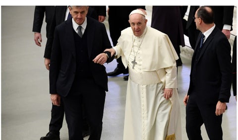 Papa Francisco está enfermo